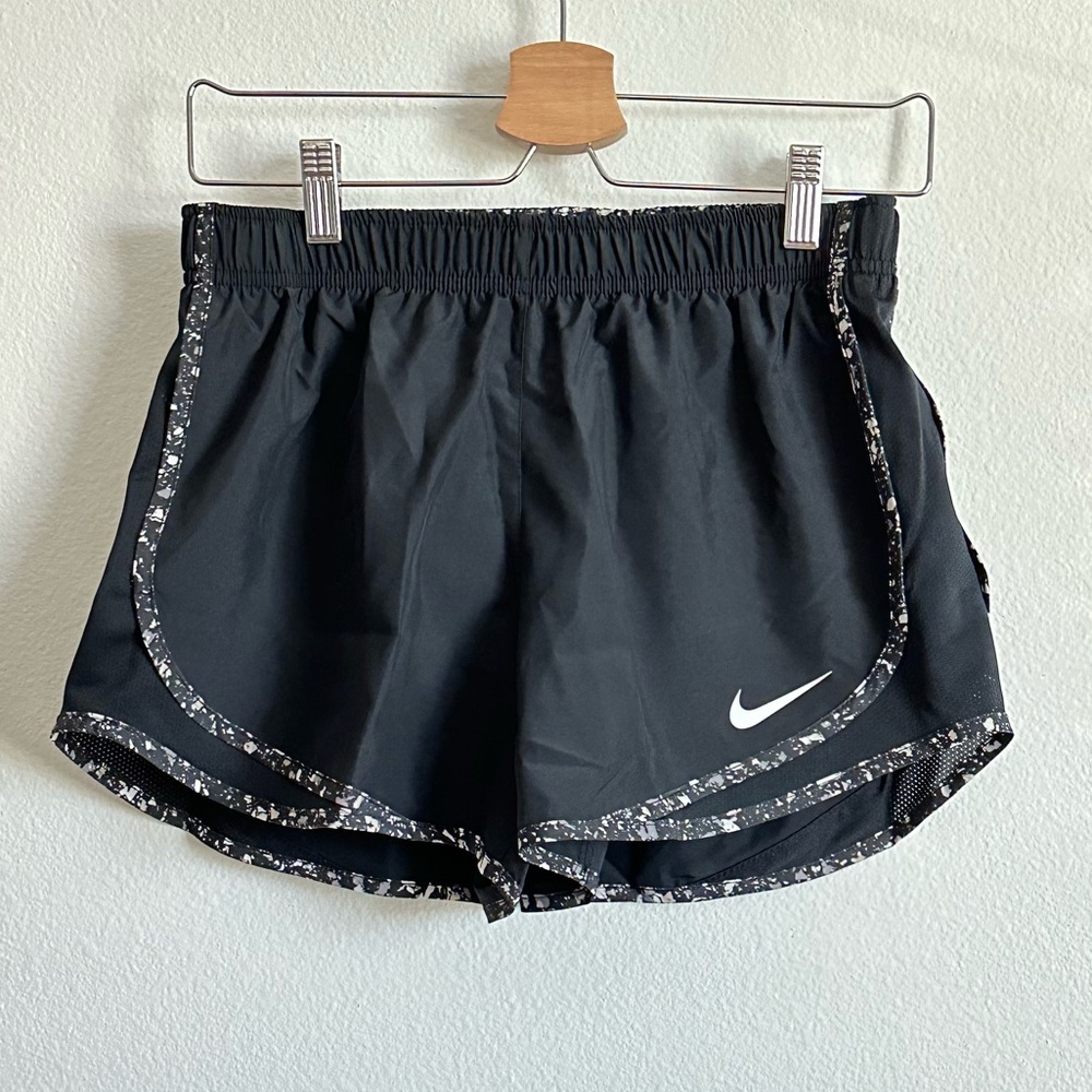 Nike Black White Women’s Dri-FIT Elastic Waist Athletic Shorts Size S - Picture 10 of 10